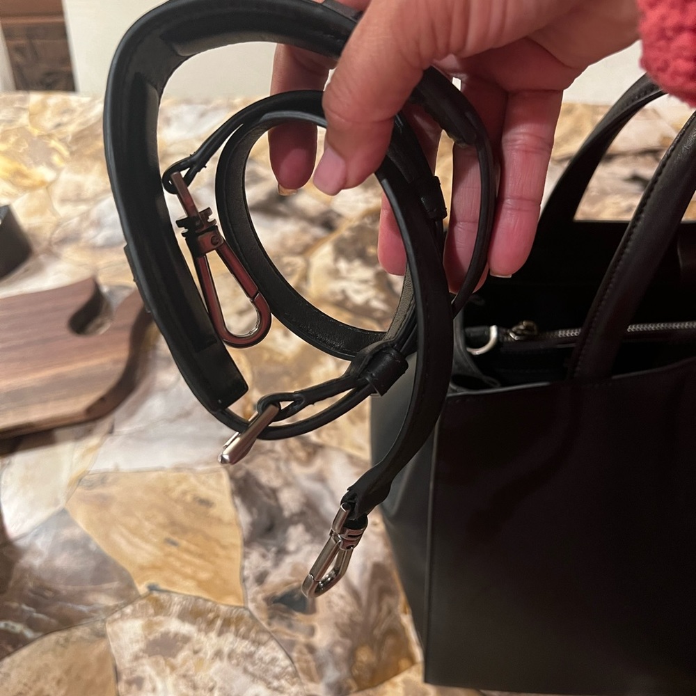 Tumi black leather Vivian tote - Picture 4 of 12